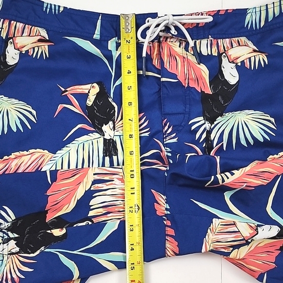 American Outfitters Men's Swim Shorts Toucan Tropical Print Blue Coral Size XL - Picture 15 of 16